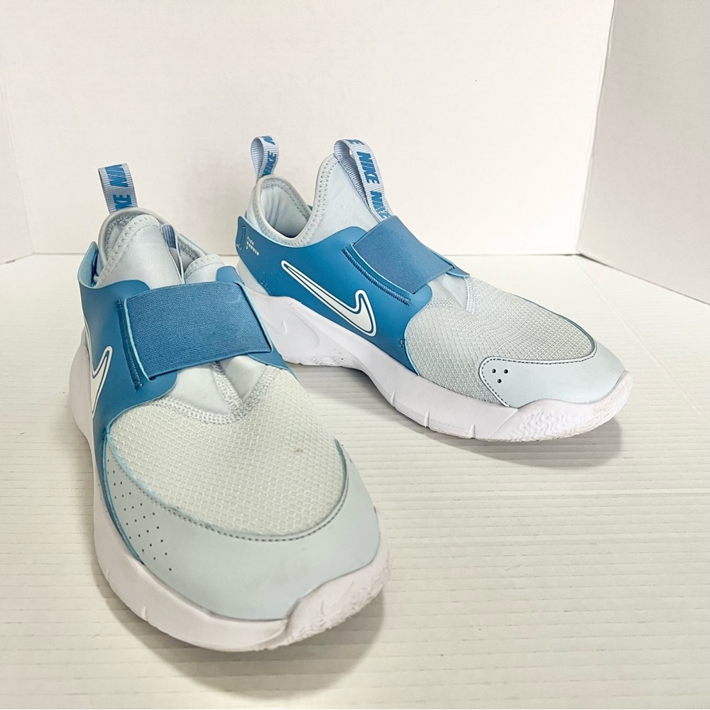 Nike Flex Runner 3 Slip-On Athletic Sneakers Light Blue & White Size 7Y Comfort